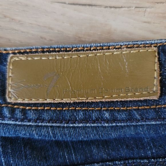 Seven7 Flared Denim Jeans Women's Size 27 Blue 5-Pocket Low Rise Dark Wash - Picture 5 of 9